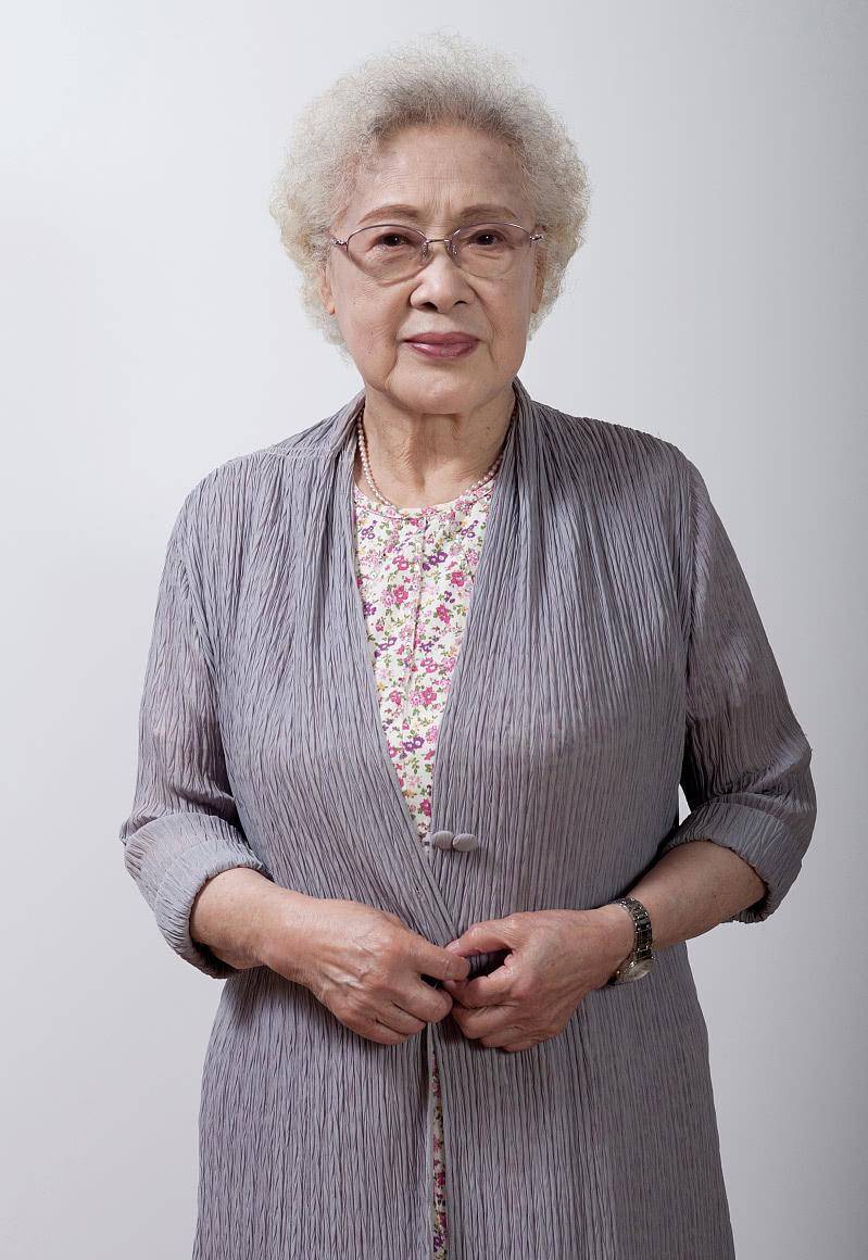 自然老去的10位女演员,多人至今未婚,最大者100岁,最小45岁_生活_曾黎