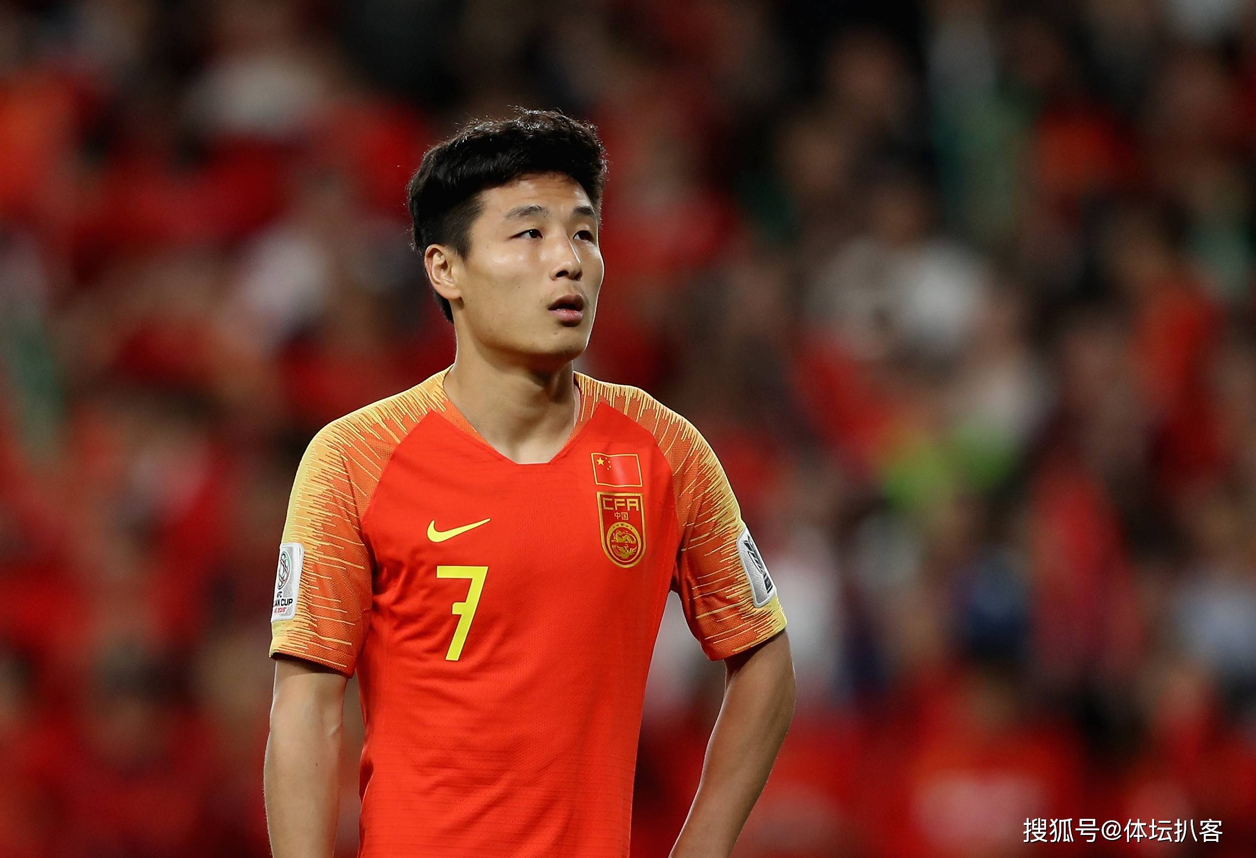 中国最贵的足球运动员身价多少