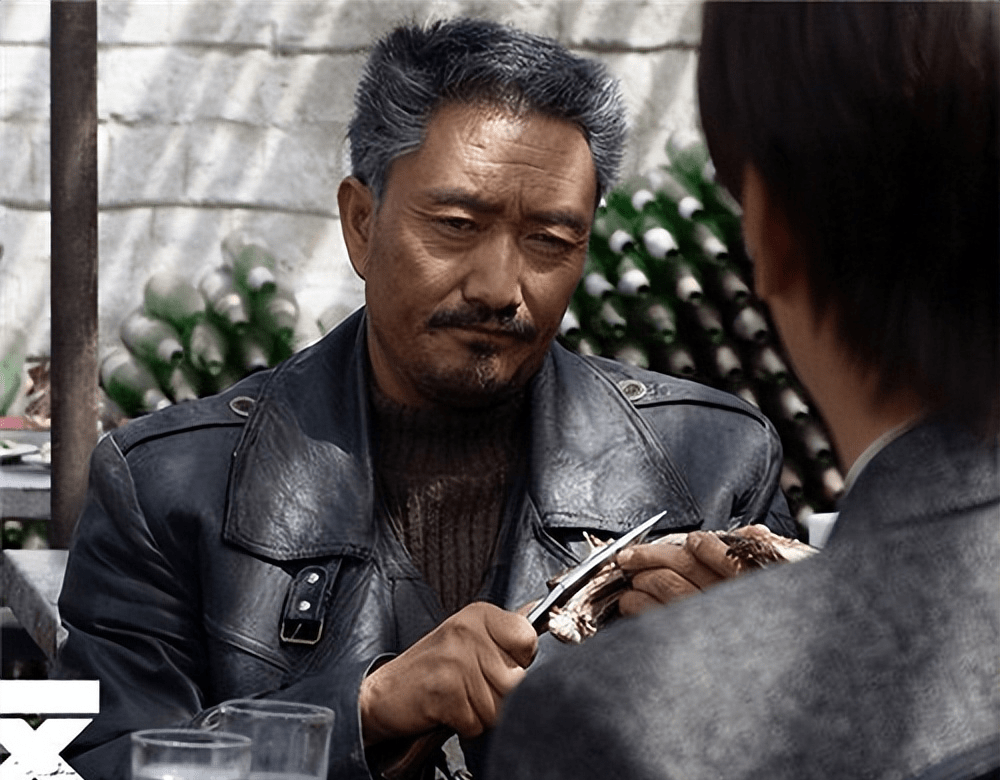 藏族演员多布杰:出道34年不开豪车不用助理,老戏骨的坚守和幸福_生活