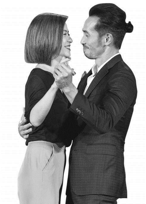 陈豪狂操肌肉欲甩斯文形象,,自曝与妻子再忙也要过二人世界!