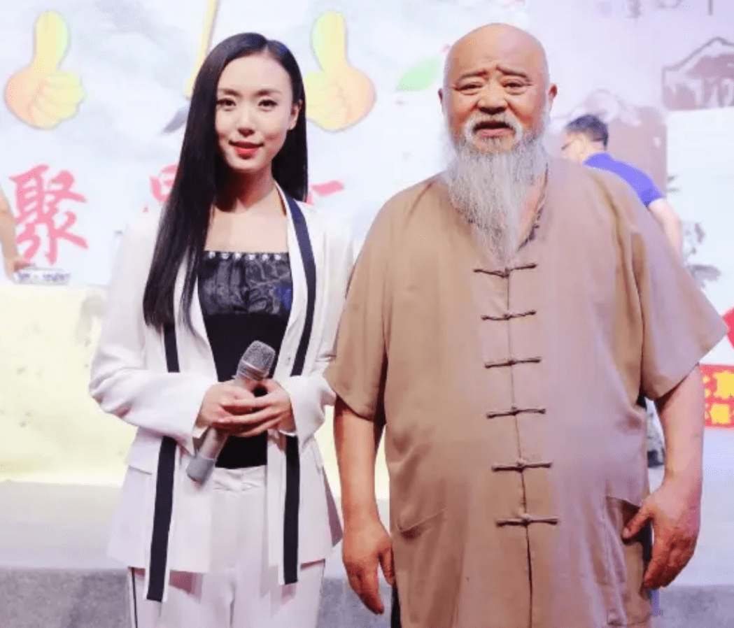 演员李琦:晚年糖尿病缠身,2个儿子让他忧心,养女成了他的骄傲_李奇