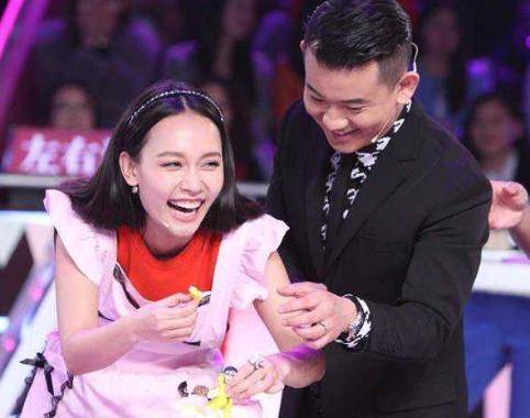 主持人李响:曾和孙骁骁相恋8年,求婚3次未果,娶圈外人幸福美满_节目