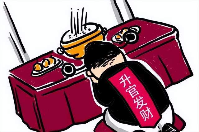 买供品,上功德钱,而且还兼顾算命,看手相,还要诱导迷信的女施主到内室