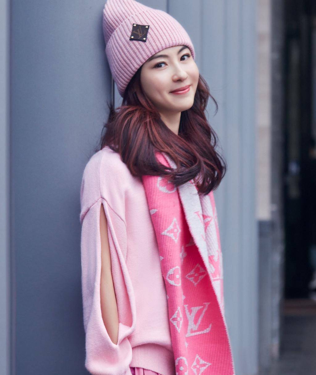 40岁小林青霞半年吸金超5千万!