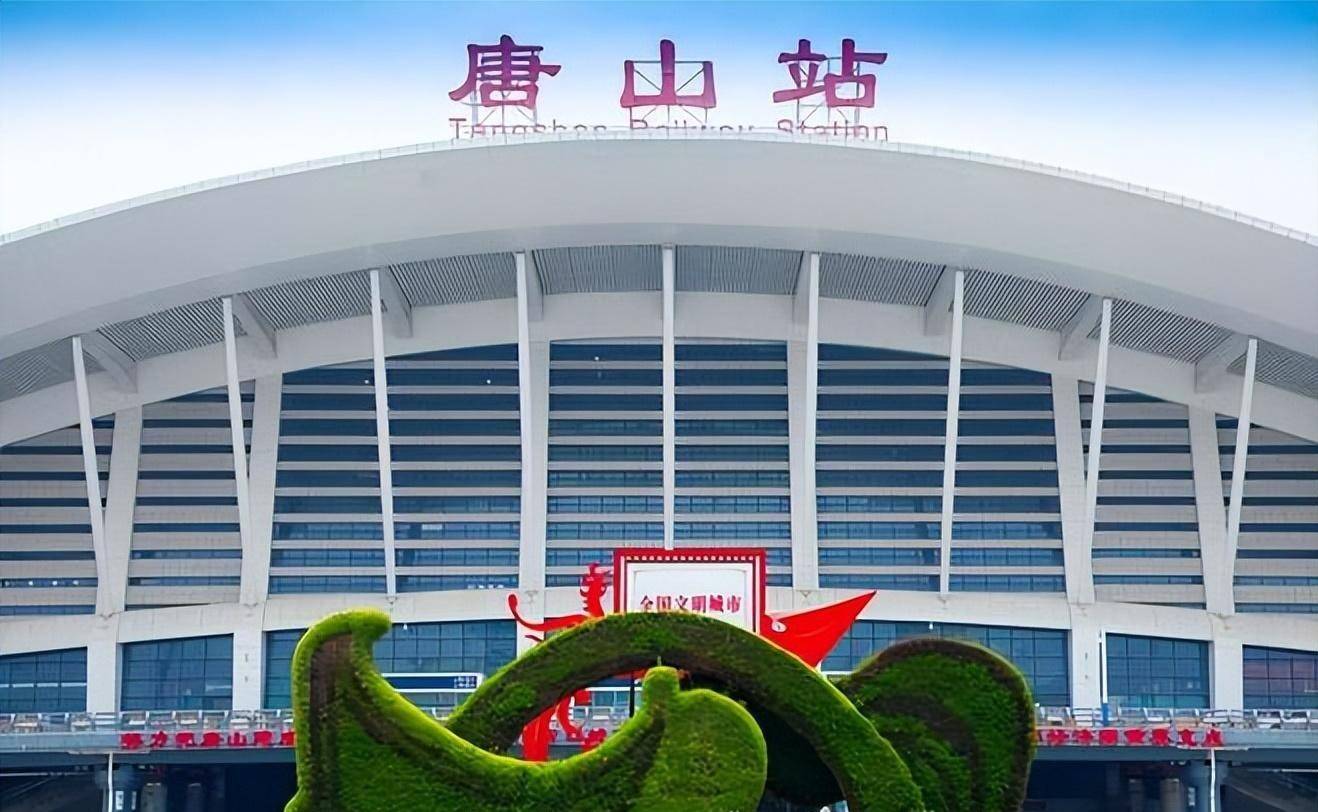 河北唐山一名男子驾车反复碾压致女友死亡,警方已抓获归案_唐山一男子