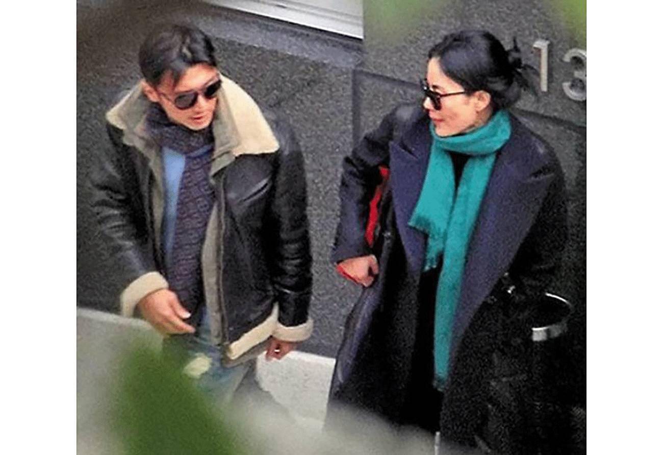 王菲和常石磊合唱《人间》,她很久不露面,一出场就上了热搜第一_内心