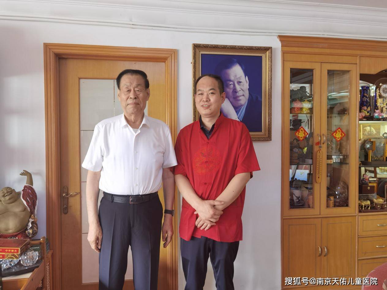 得到国医大师王绵之,当代名中医谢海洲,儿科著名专家陈昭定等名家教诲