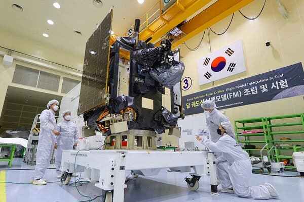 韩国发射首个月球轨道探测器:迈出登月第一步 “享受月球”美韩合作