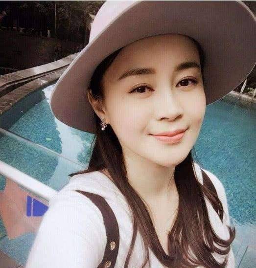 关婷娜到底是胖还是美?看看照片你就发现:胖跟美完全是两码事儿!