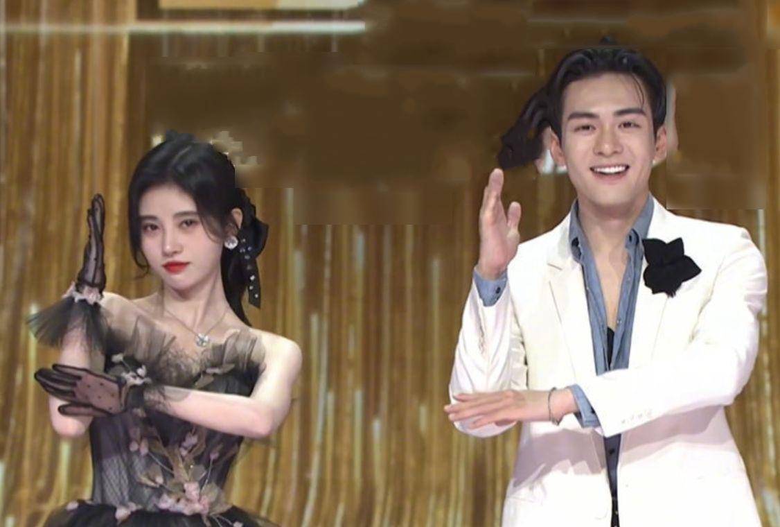 原创慕南枝这部剧追定了戏外鞠婧祎与曾舜晞首次合作舞台甜翻了