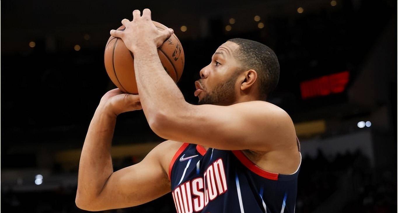 据nba知名记者迈克尔斯科托报道,知情人士表示,休斯顿火箭队对戈登的
