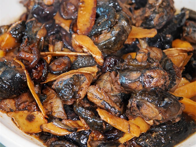 黑鸡黑羊黑兔德化土菜三黑宴,这家茶油香私厨真的香_红菇_戴云山_老鸭