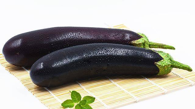 抗癌饮食--"霜打茄子"是好药_治疗_物质_癌症