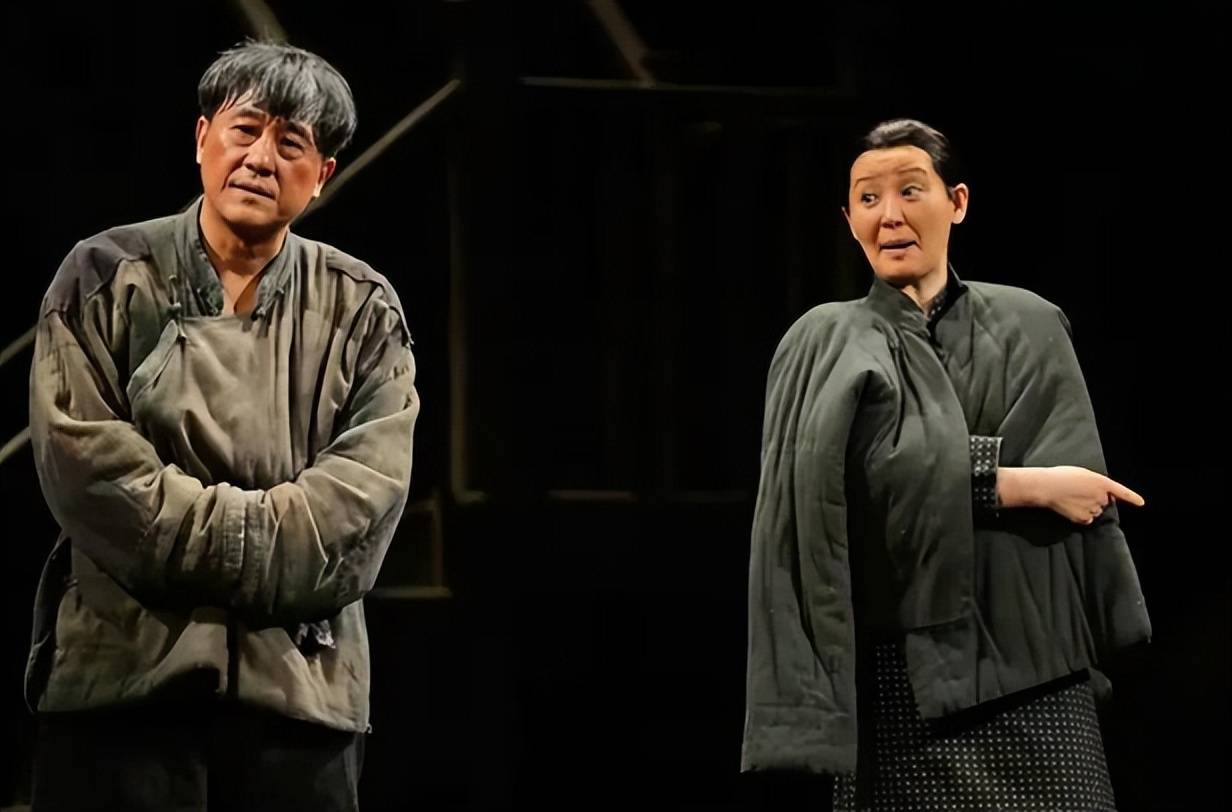 北京人艺的演员不满德云社出演《窝头会馆》_话剧_相声_艺术