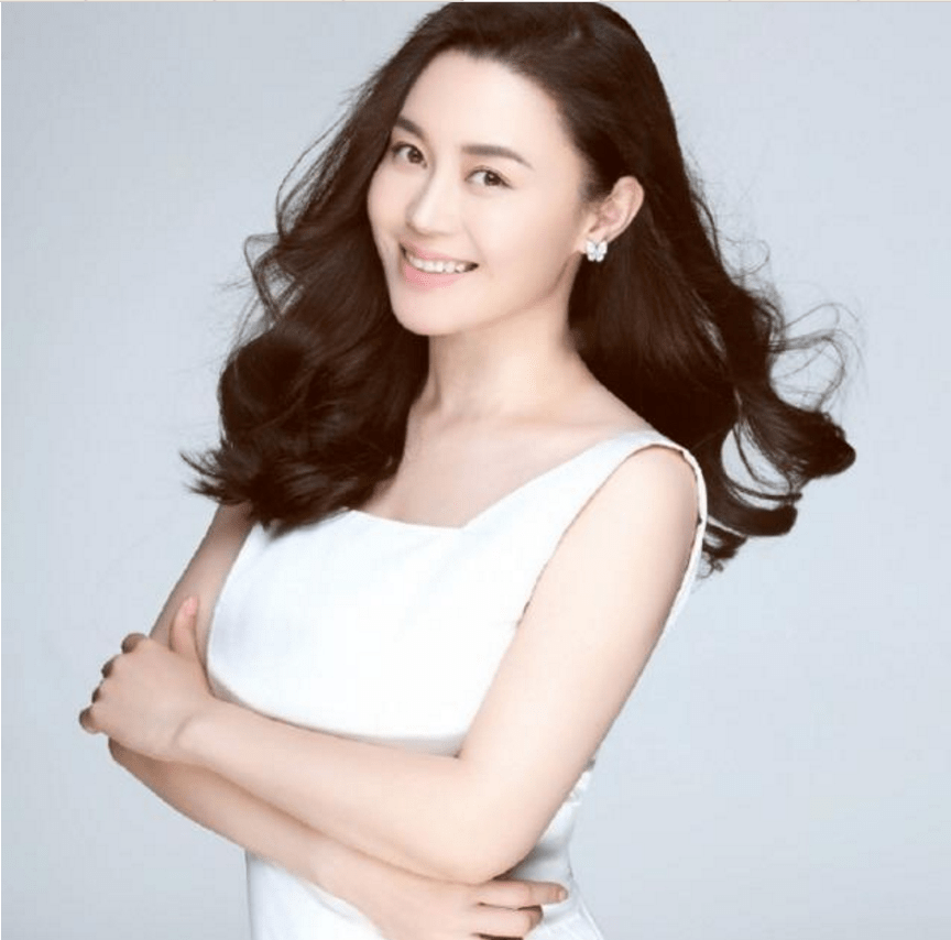 关婷娜的肥美,堪称"贵妃美",看她穿搭的样子就明白了_徒弟_赵本山