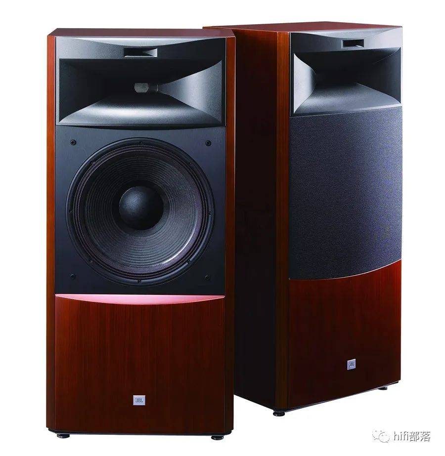jbl 的 synthesis s4700 是高端 jbl 系列的七款落地式音箱之一,它的