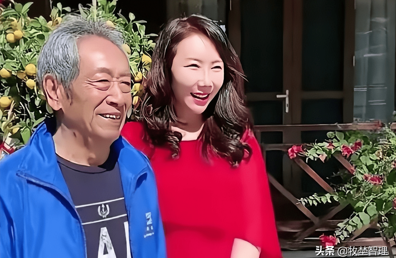 北影校花饶芯语:31岁嫁给68岁老戏骨,是真爱,演员的幸福你不懂_王霆荣