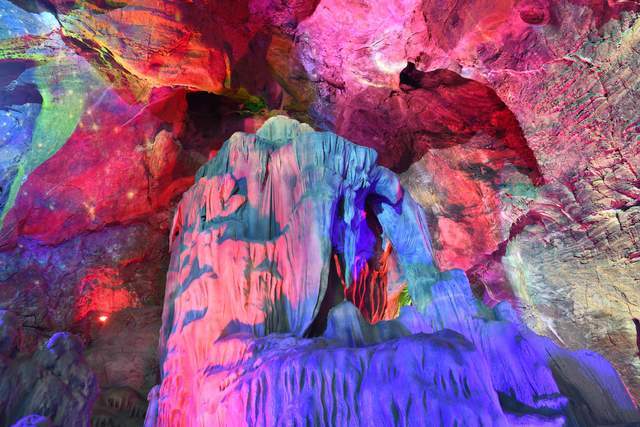 美域蓝田 诗意辋川 陕西省旅游摄影协会行摄丝路活动走进辋川溶洞