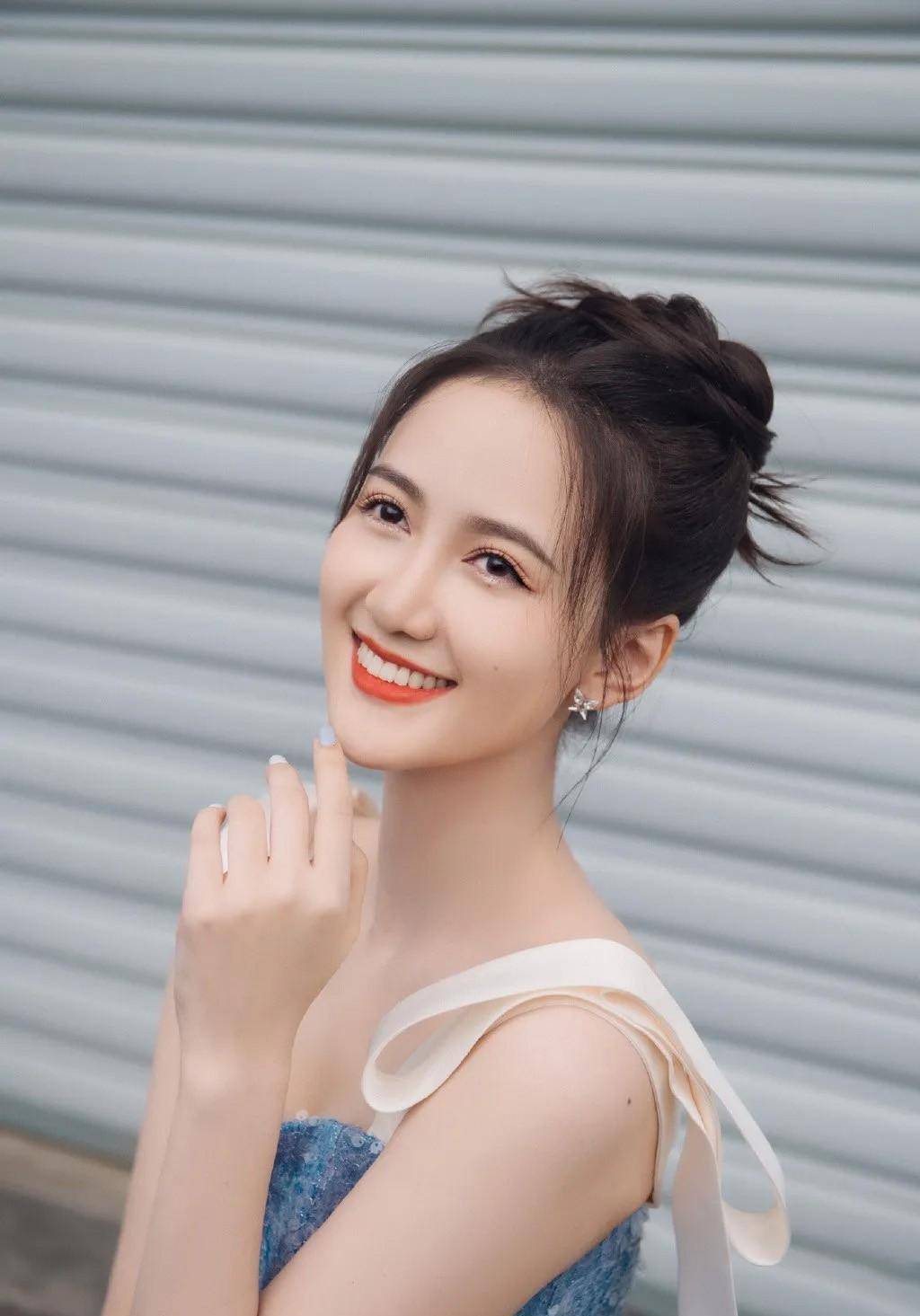 马萱,笑容甜美怡人的"治愈系"女神_观众_节目_美女