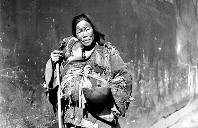 转:1949年,湖南一位女乞丐来到县委,上交了12两黄金,这是怎么回事_偶石_新浪博客