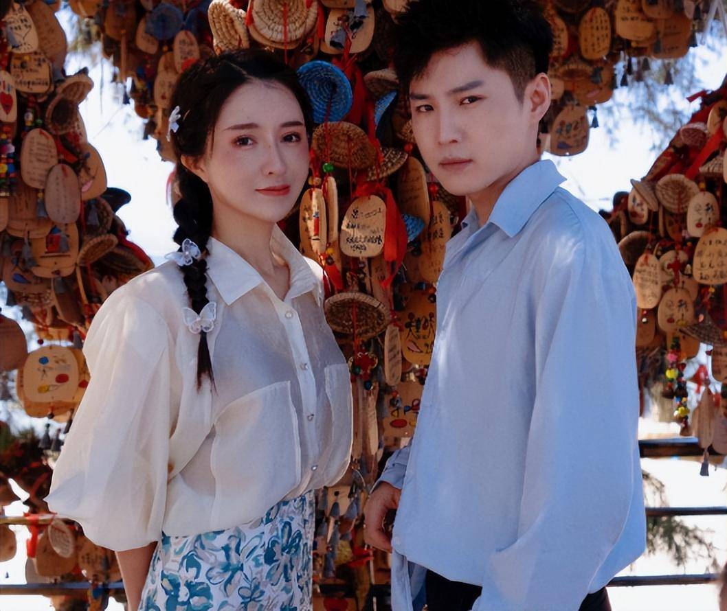 网红陈小硕直播艾伦正式向其求婚辛巴人品不错从不惹事