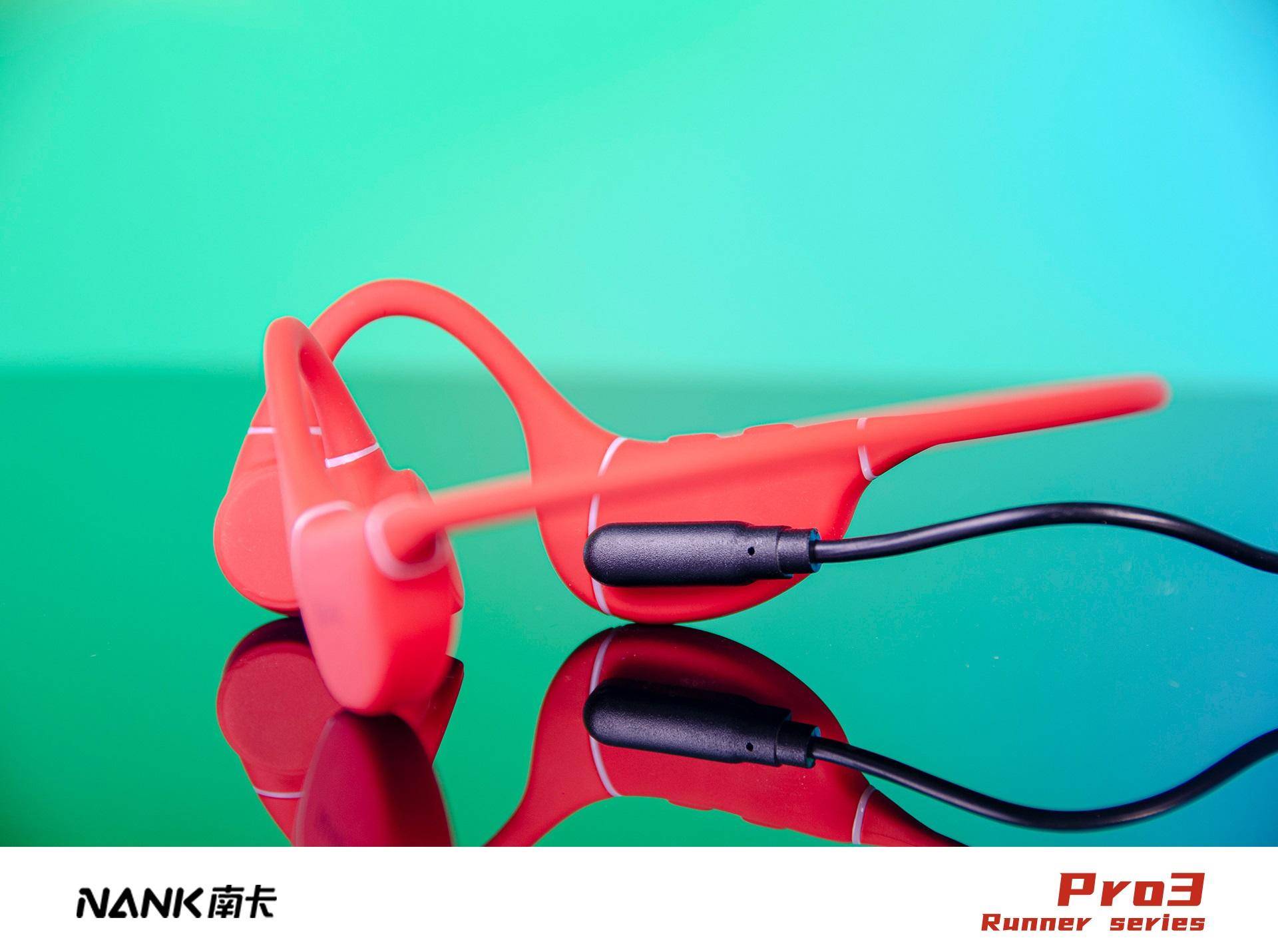 IPX8级防水、16GB音乐存储—南卡Runner Pro3运动型骨传导蓝牙耳机