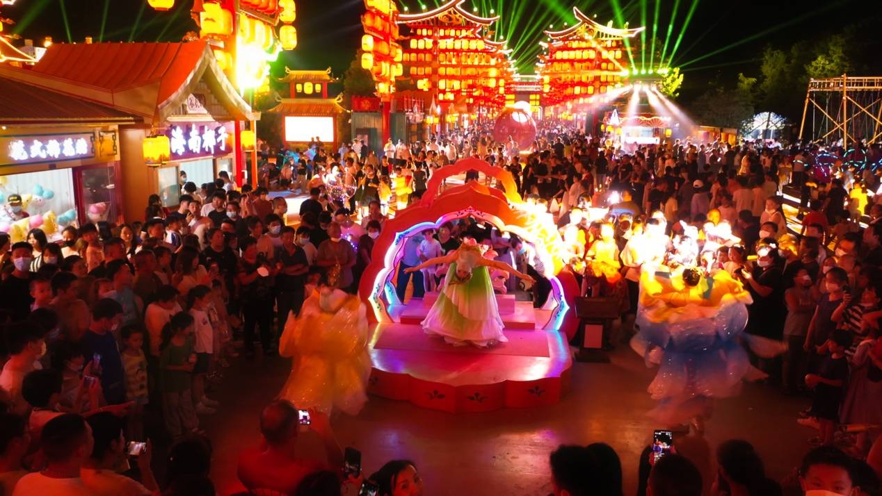 高邑凤凰不夜城走红夜经济成为石家庄经济新增长极