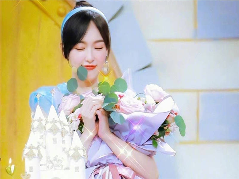 是在快乐大本营当中度过的,因为大本营发布了唐嫣过生日的照片,我们