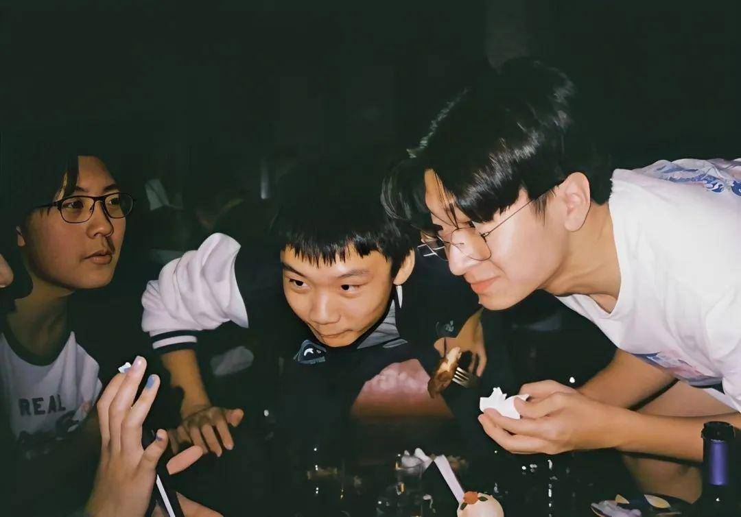 深国交2022毕业生陈宇宸前路漫漫无悔便是莫大的成功