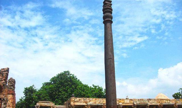 1600年不生锈的“德里铁柱”，印度古人无意间掌握的防锈工艺