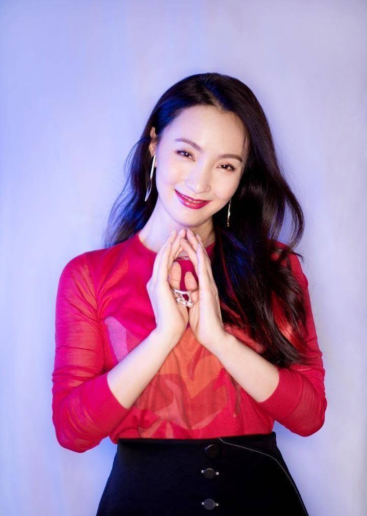 运动员出身的6位女星,个个深藏不露,哪个最让你意外?_陶虹_凯丽_乔波