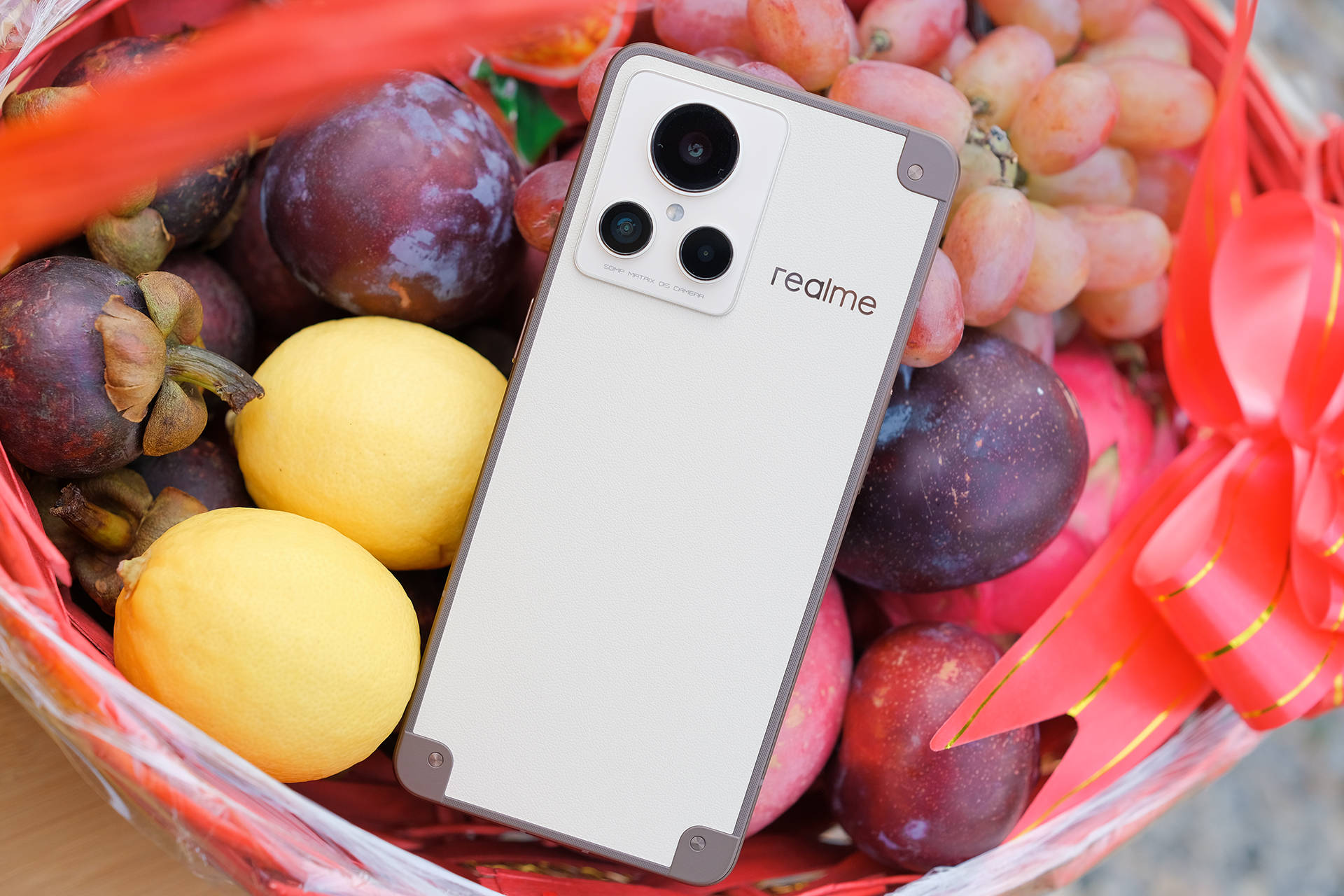 原创夏日避暑这个七月份带着realme真我gt2大师探索版一起去露营