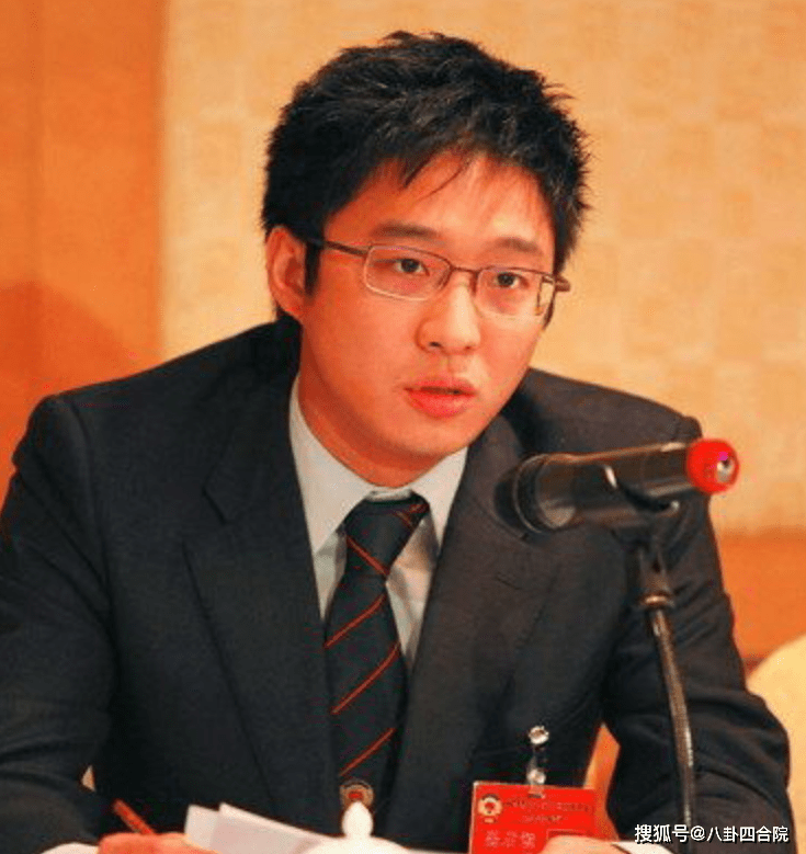 原创阔太朱玲玲的烦恼小儿子霍启仁34岁游戏人间二儿子39岁仍未婚