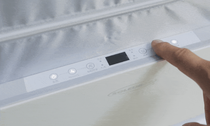 舒乐氏“全自动挂烫机”:能除皱,会烘干,家中衣物轻松护理