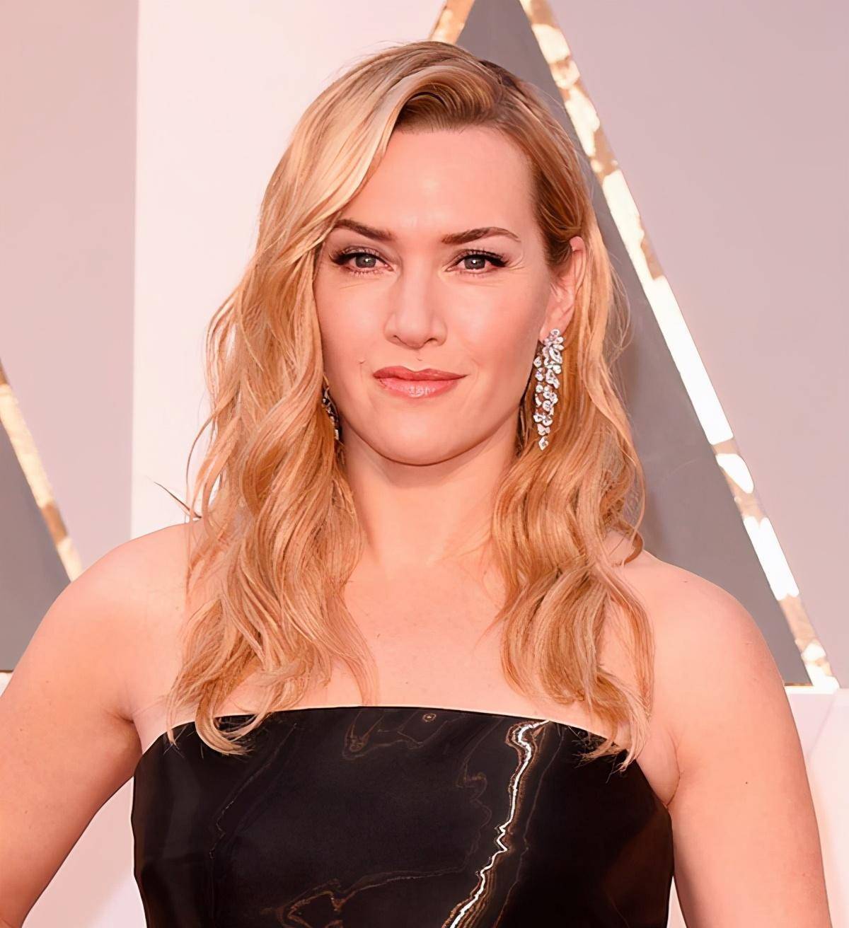 凯特温斯莱特下水拍戏创纪录从不用替身流量明星你服不服