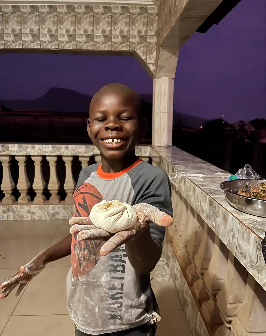 您如何评价《非洲飞哥》系列视频?学习冲破牢笼_孩子_中国_文化