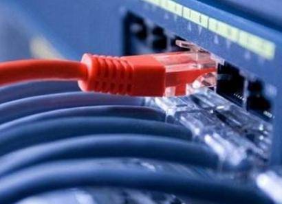 电信宽带升级为200M光纤，换千兆路由和千兆网线能实现提速吗？