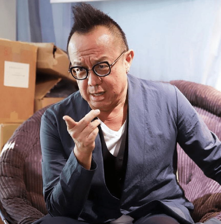 音乐人黄大炜发文报平安,透露已度过危险期,自信很快重返舞台_黄大卫