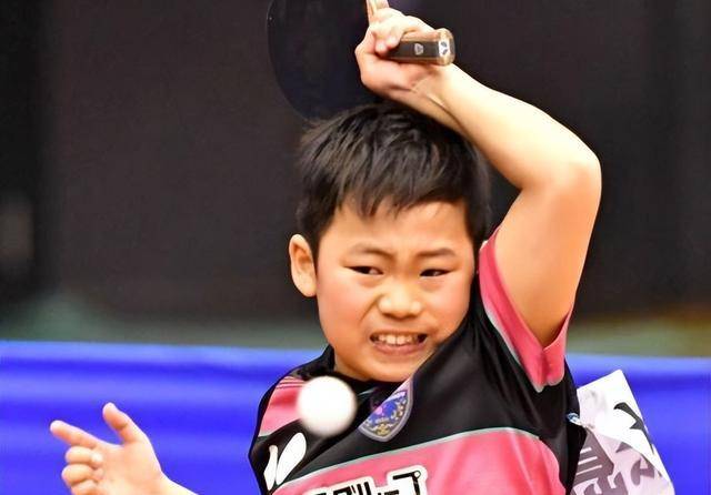 張本智和怒吼晉級連扳4局逆轉15歲天才小將繼續衝擊奧運資格