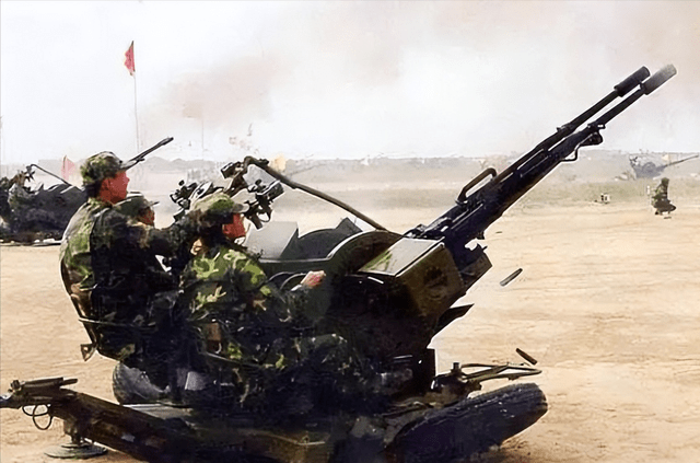 中国装备志——87式双管25mm高射炮