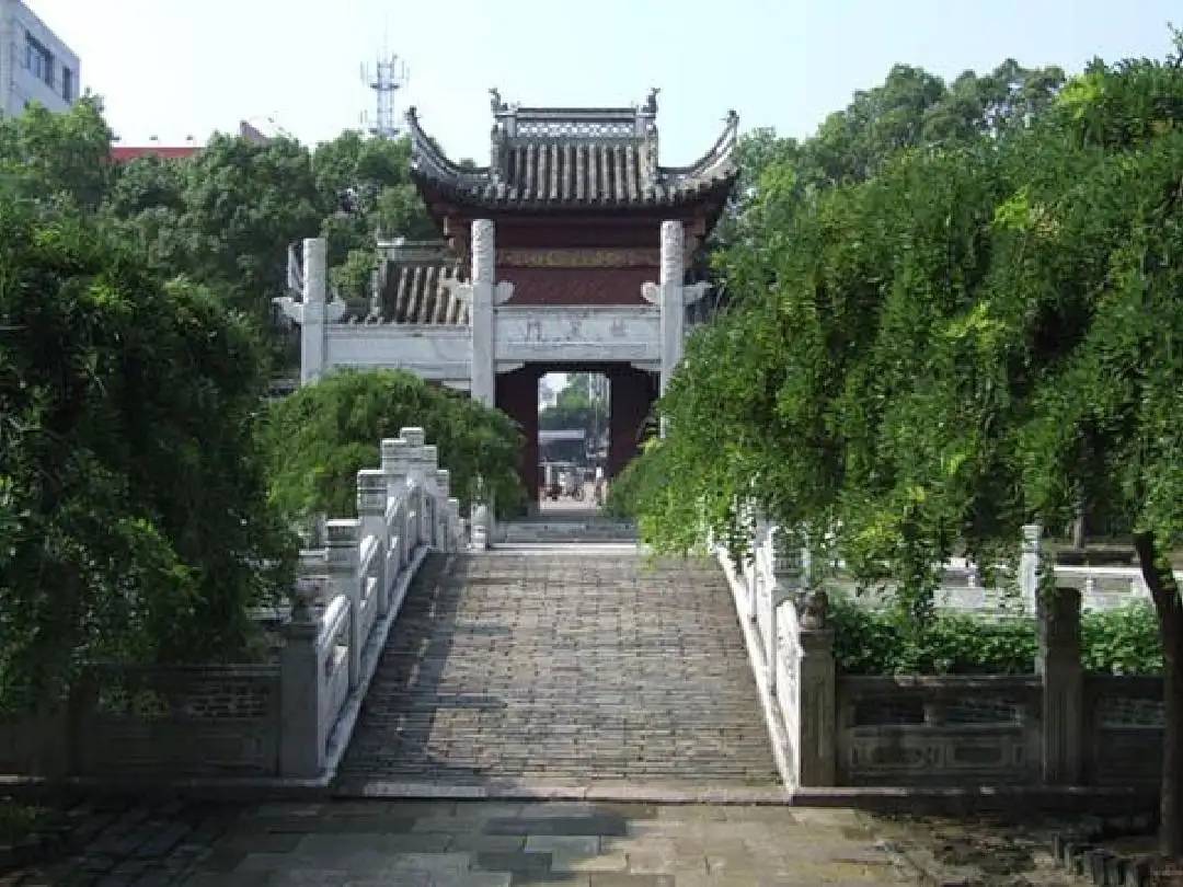 安徽难以听懂的一个方言,平翘不分,边音鼻音不分,前后鼻音不分_桐城