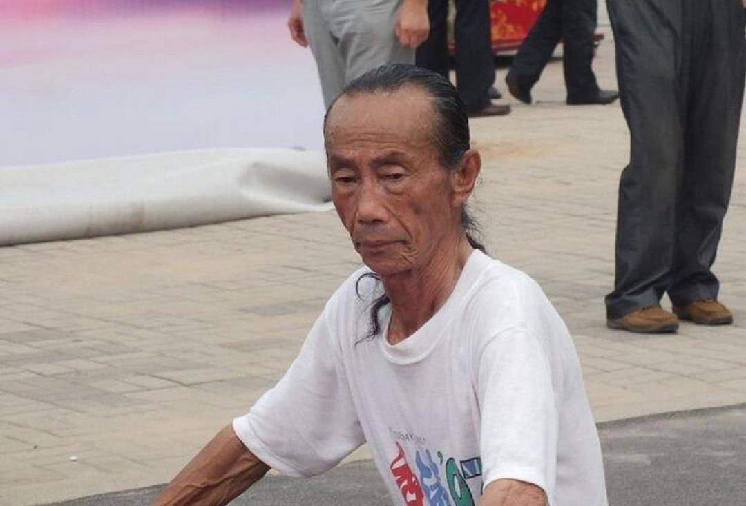 王保合是"缩骨功"唯一传承人,练功60年,却宁愿失传也不教他人_训练