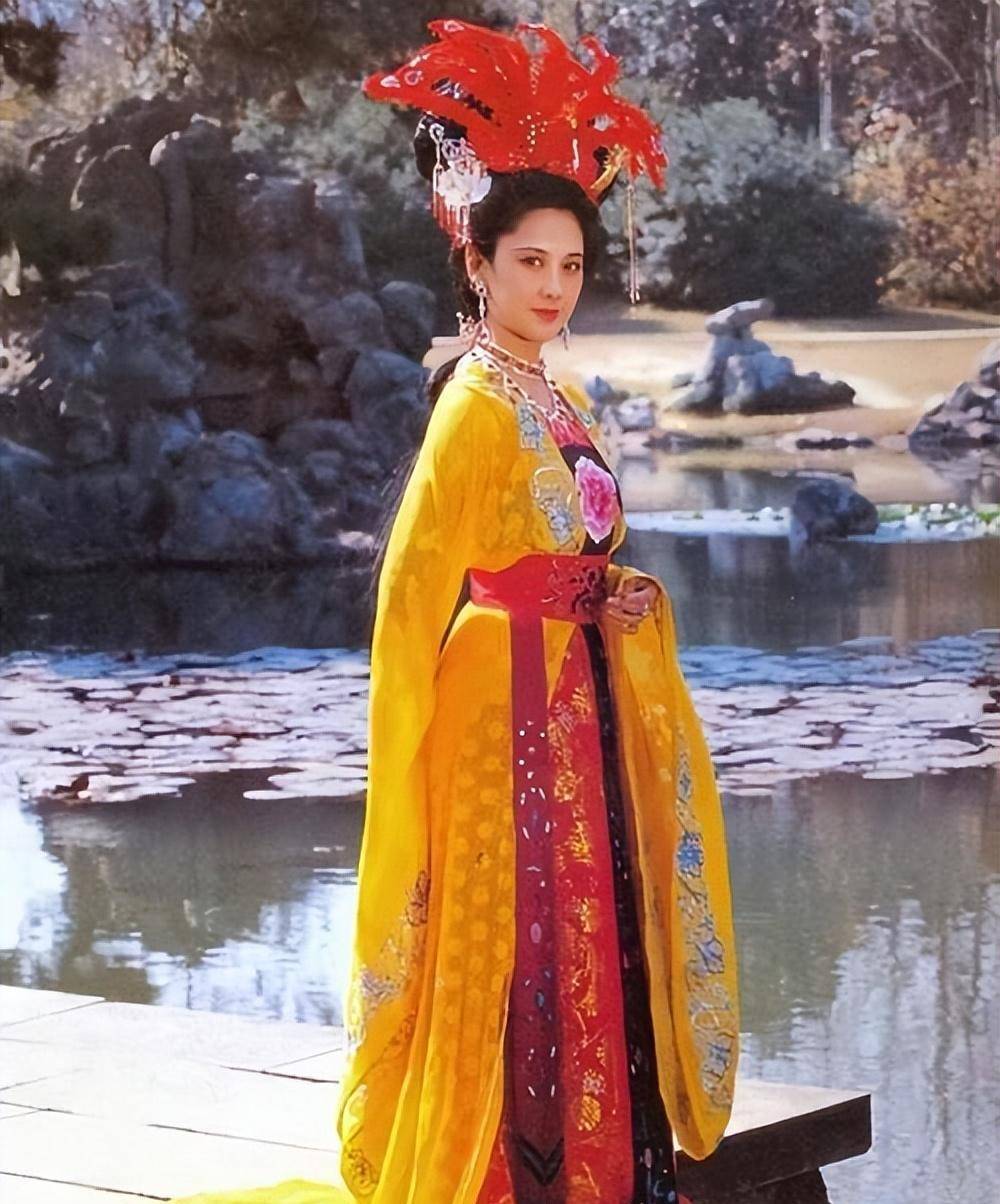 女儿国国王"朱琳:天生丽质,雍容富贵,让无数男人魂牵梦萦_婚姻_西游记