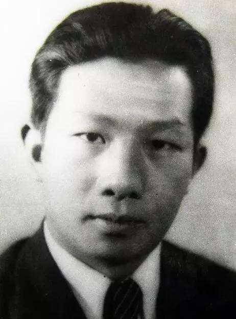 聂耳偶然遇见个卖报小女孩,回去就写了《卖报歌》,她后来怎样了_报纸