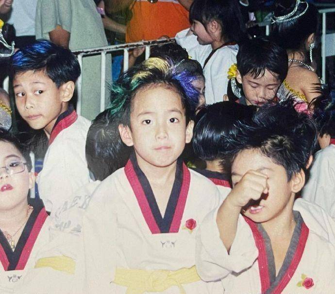 国外儿童节明星小时候照片大曝光:泰剧偶像们真的是从小帅到大_陈星宇