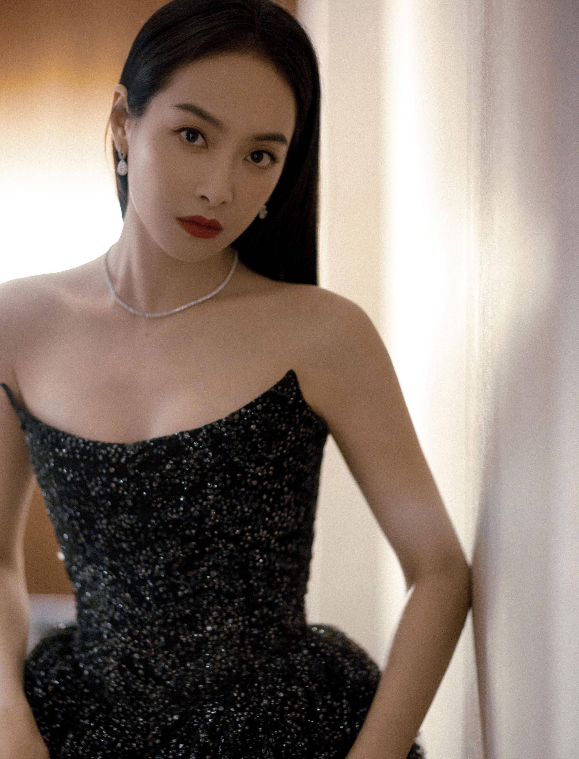 星动之夜女星造型汇总,赵丽颖甜美时尚无缝切换,宋茜