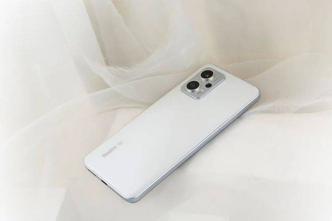 颜值与性能兼得｜Redmi Note 11T Pro+奶盐白【图赏】_手机搜狐网