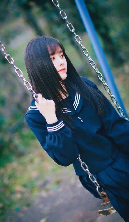 鞠婧祎穿制服特漂亮,原因是什么呢?