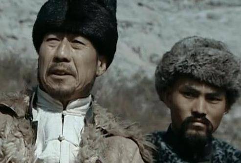 “八路”《亮剑》中，孔捷想收编谢宝庆的人马，与李云龙有很大关系