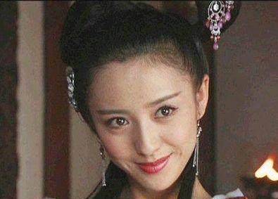“皇后”历史上最美的几位皇后，阴丽华贤惠、倾国，为何她如此歹毒